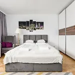 Shortstaypoland Ogrodowa B144